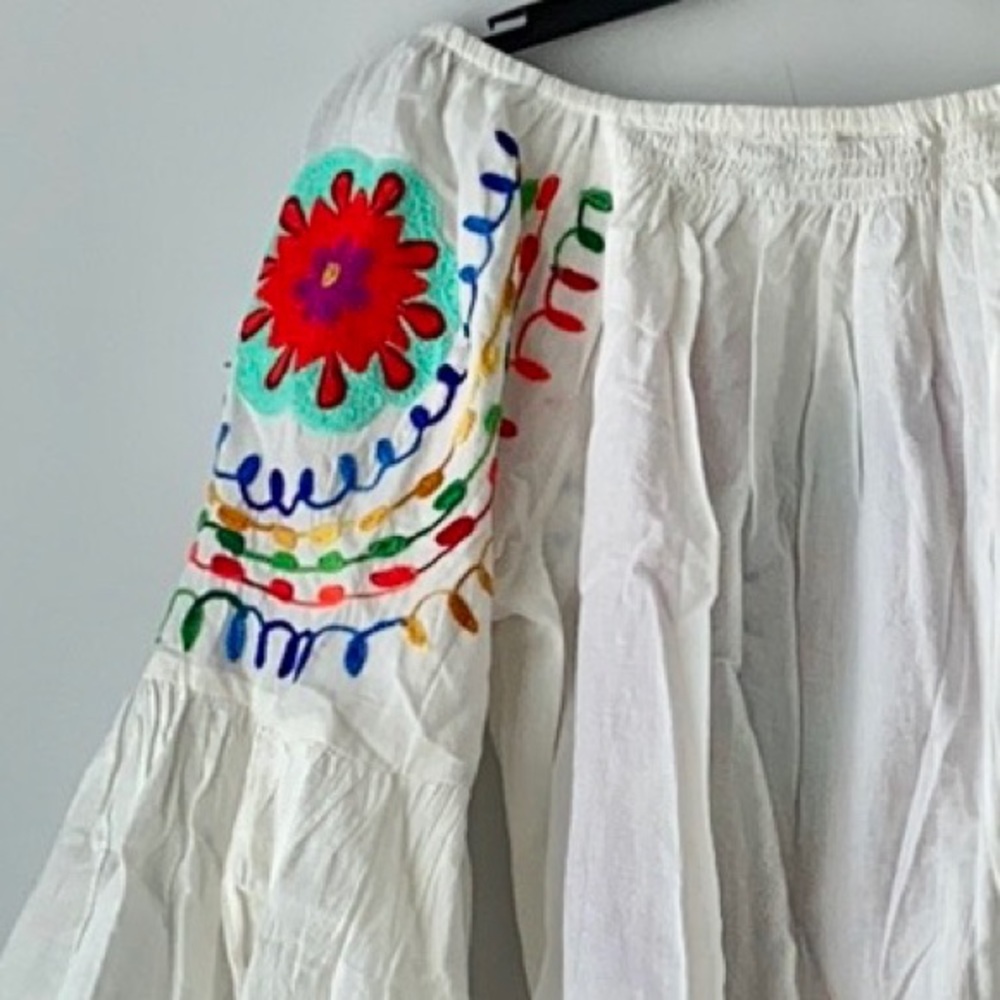 🌺Boho Handmade White Cotton Embroidered Top Sz S/M Quarter Flutter Bell Sleeve - Picture 3 of 10